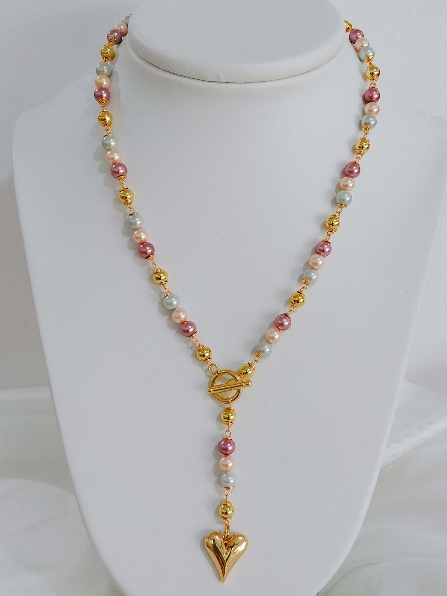 Collar para damas de perlas shell con entorchadas a mano