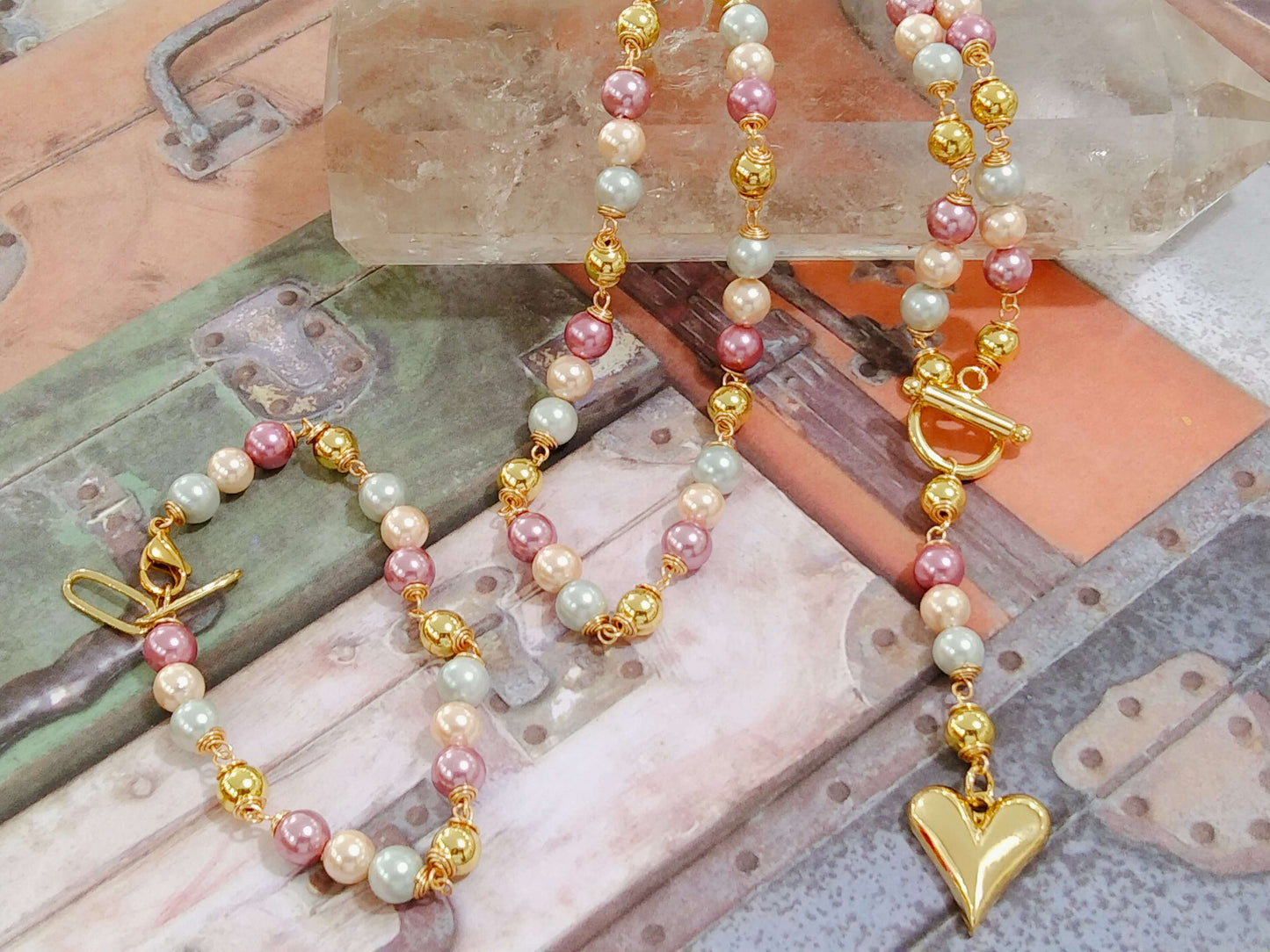 Collar para damas de perlas shell con entorchadas a mano