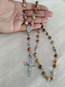 Rosario para Caballero: Piezas Únicas en Acero con Piedras Naturales