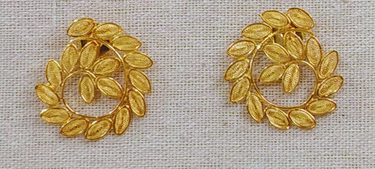 Aretes para damas de espiral de filigrana en bronce con baño de oro 24K
